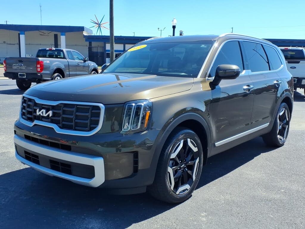 2024 Kia Telluride S FWD's photo