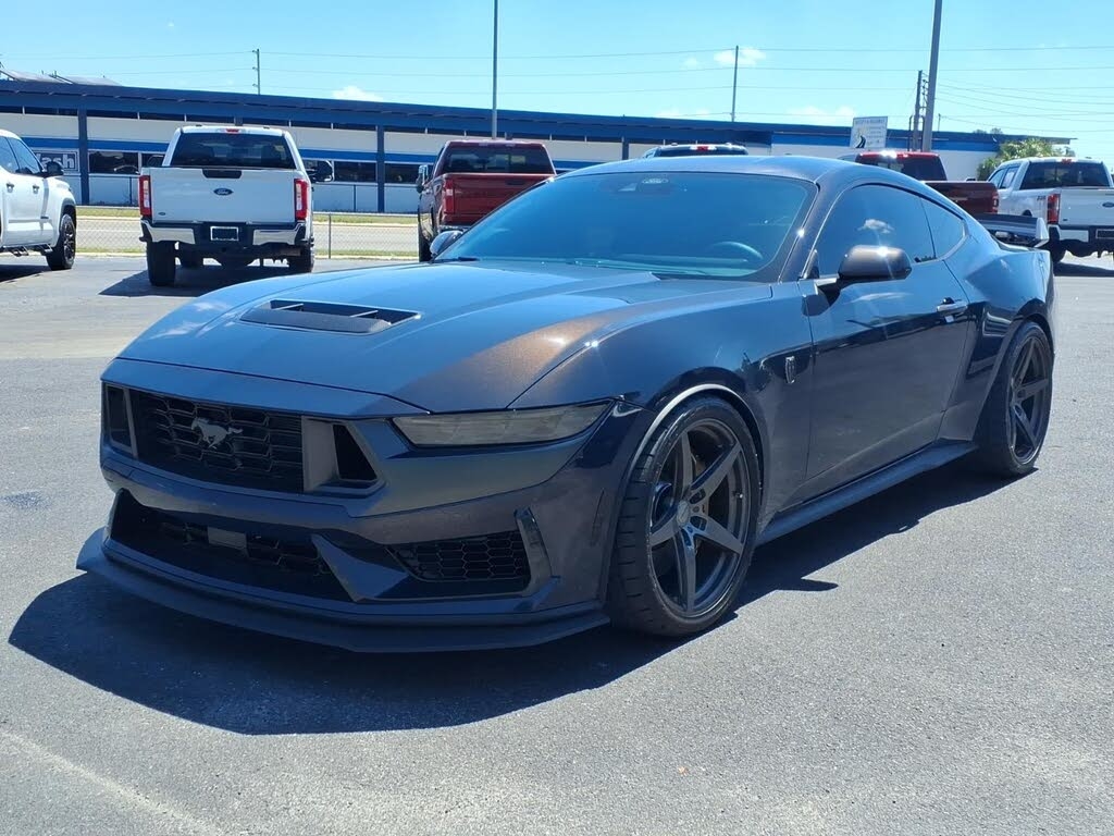 2025 Ford Mustang Dark Horse's photo