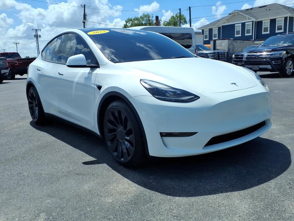 2023 Tesla Model Y Performance Dual Motor All-Wheel Drive's photo