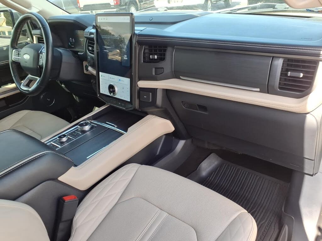 2022 Ford Expedition Platinum - Photo 9
