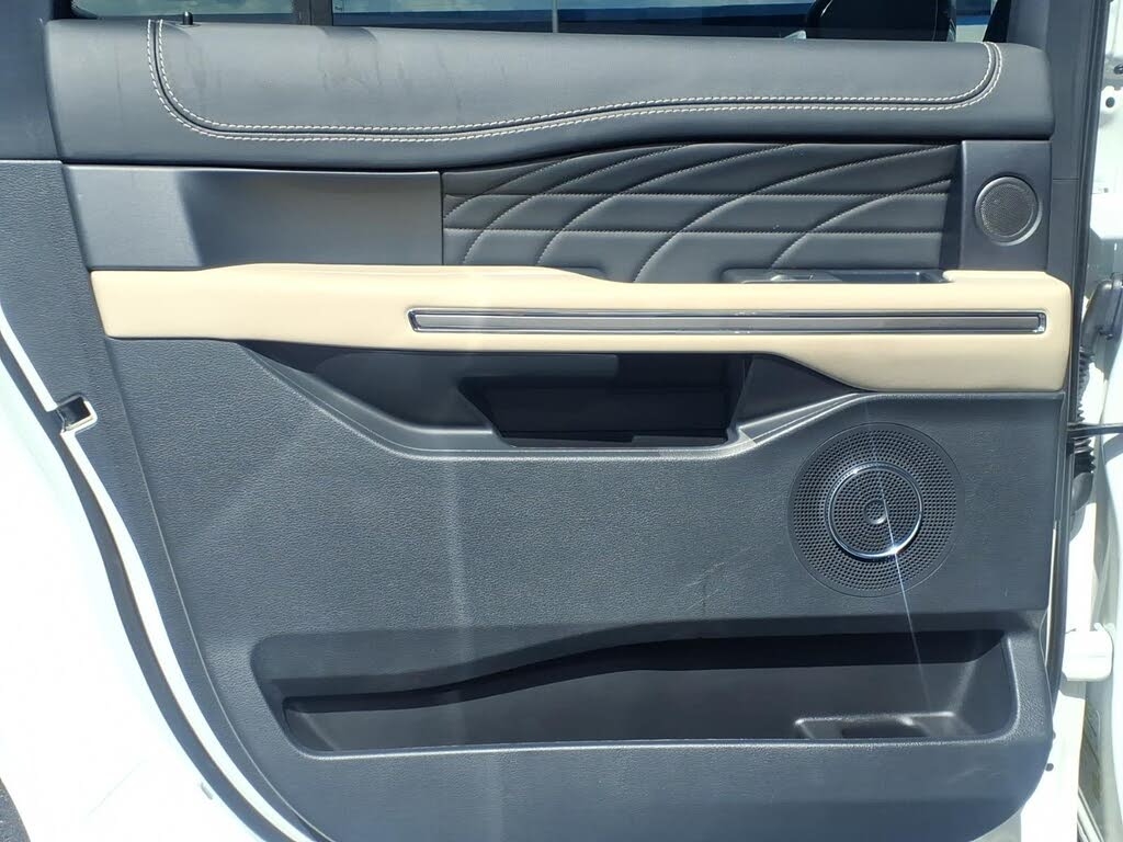 2022 Ford Expedition Platinum - Photo 19