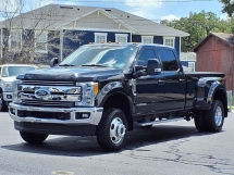 2017 Ford F350 Lariat w/ Lariat Value Package