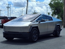  2025 Tesla  Cybertruck AWD Crew Cab