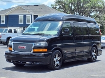 2014 GMC  Savana 1500 AWD w/ Glass, Fixed Full-Body Window Package