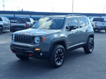2023 Jeep  Renegade Trailhawk AWD/4WD