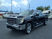 2022 GMC Sierra 2500 SLT AWD/4WD w/ SLT Premium Package